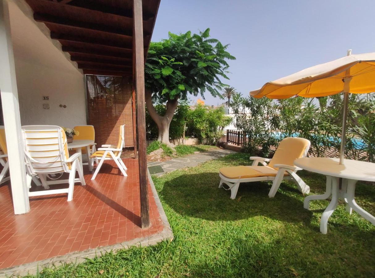 Lovely 2 Bedroom Bungalow With Parking Маспаломас Екстериор снимка