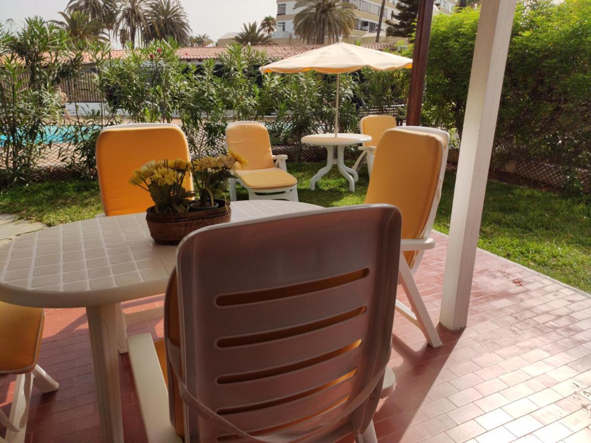 Lovely 2 Bedroom Bungalow With Parking Маспаломас Екстериор снимка
