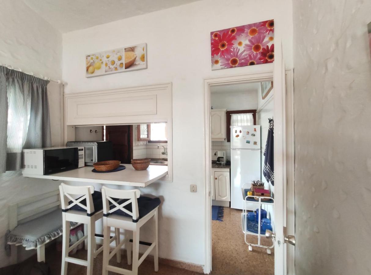 Lovely 2 Bedroom Bungalow With Parking Маспаломас Екстериор снимка