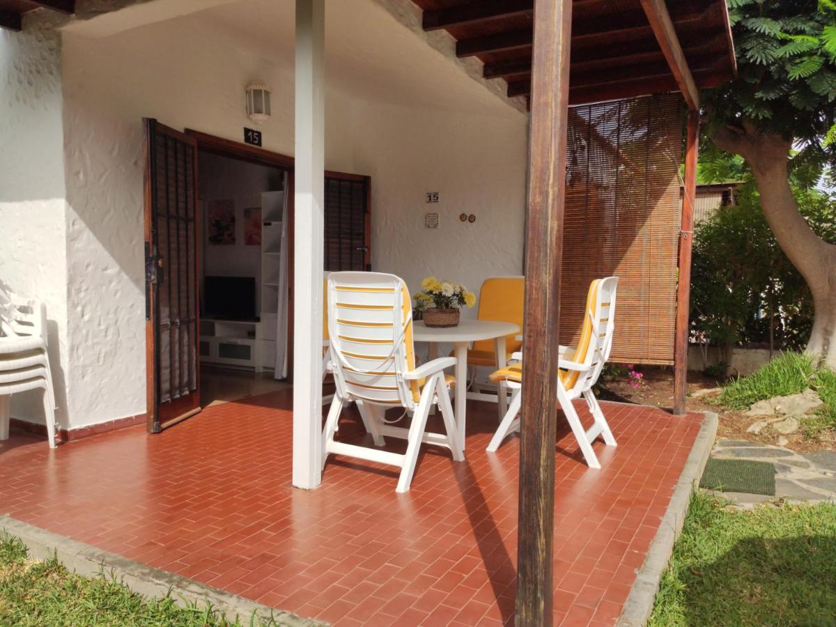 Lovely 2 Bedroom Bungalow With Parking Маспаломас Екстериор снимка