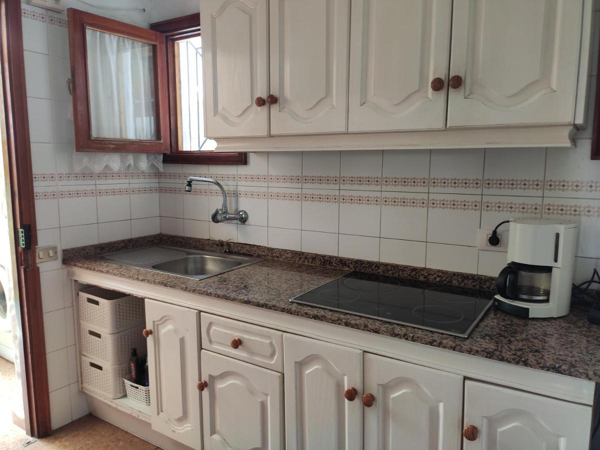 Lovely 2 Bedroom Bungalow With Parking Маспаломас Екстериор снимка