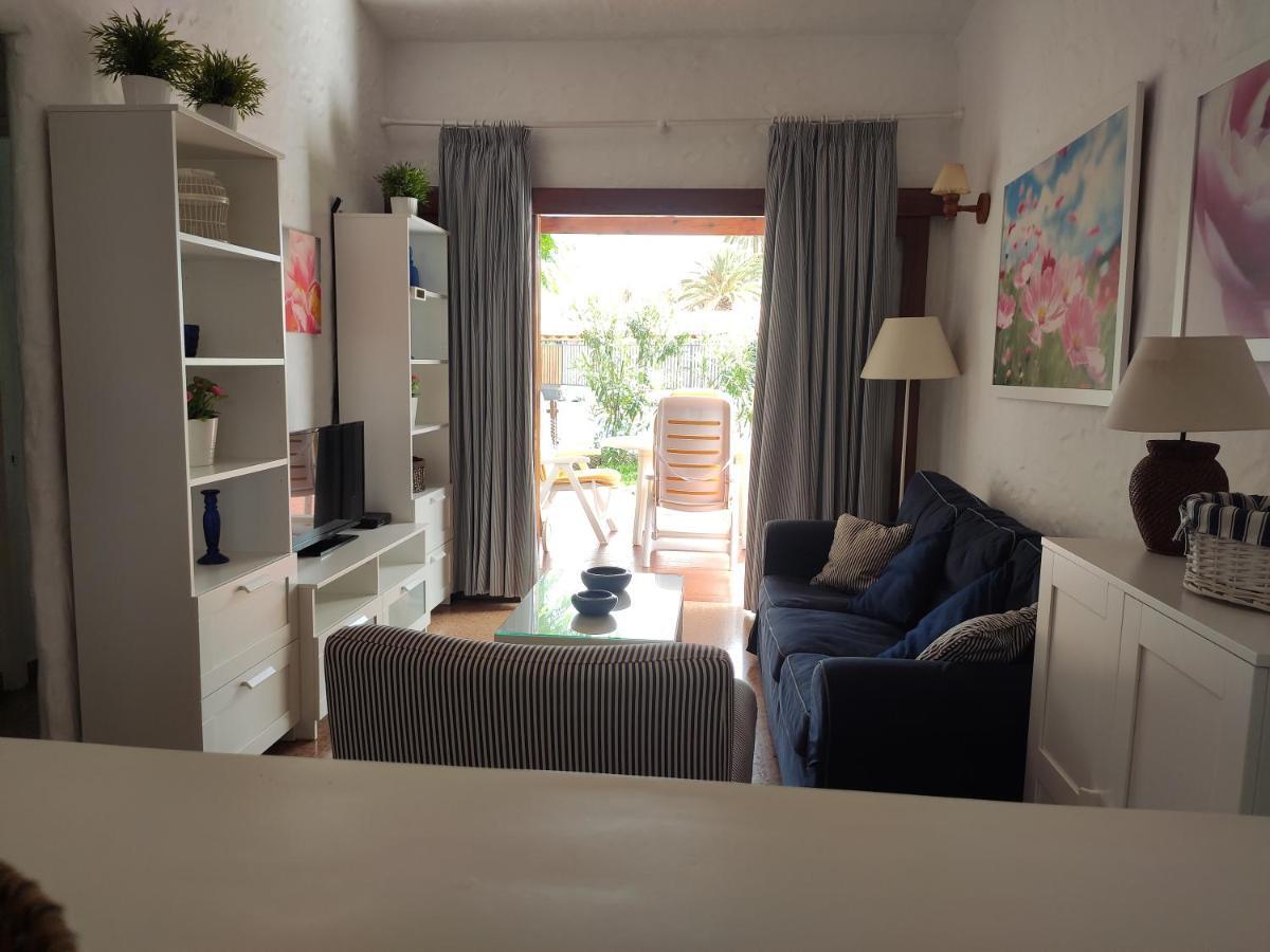 Lovely 2 Bedroom Bungalow With Parking Маспаломас Екстериор снимка