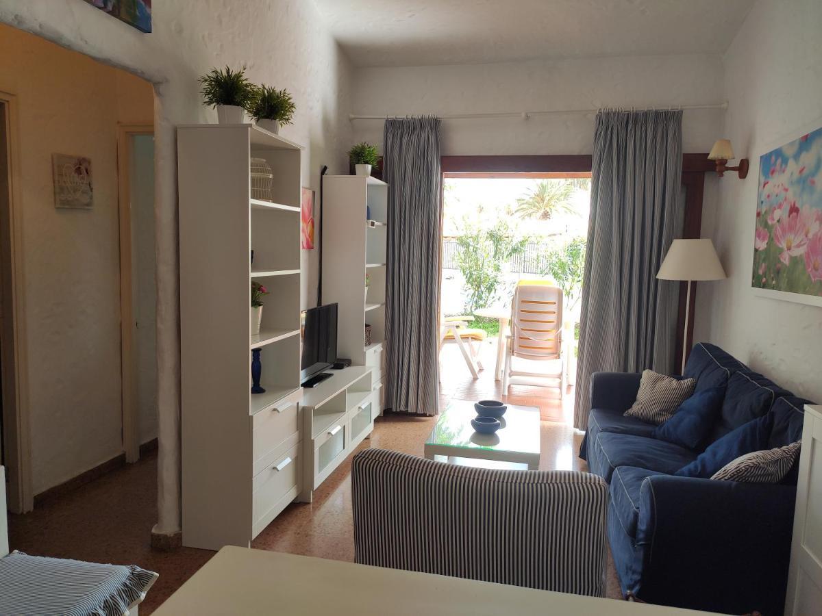 Lovely 2 Bedroom Bungalow With Parking Маспаломас Екстериор снимка