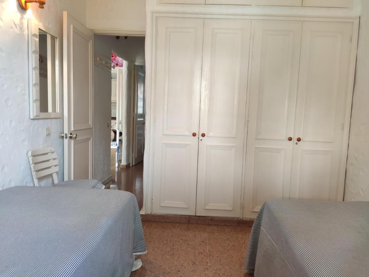 Lovely 2 Bedroom Bungalow With Parking Маспаломас Екстериор снимка