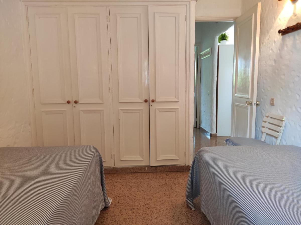 Lovely 2 Bedroom Bungalow With Parking Маспаломас Екстериор снимка